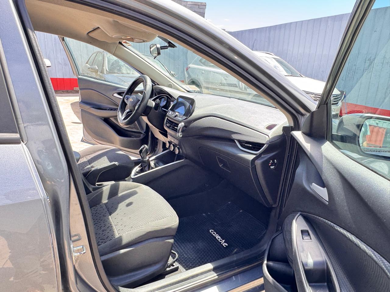 Chevrolet Onix — foto 5 de 14